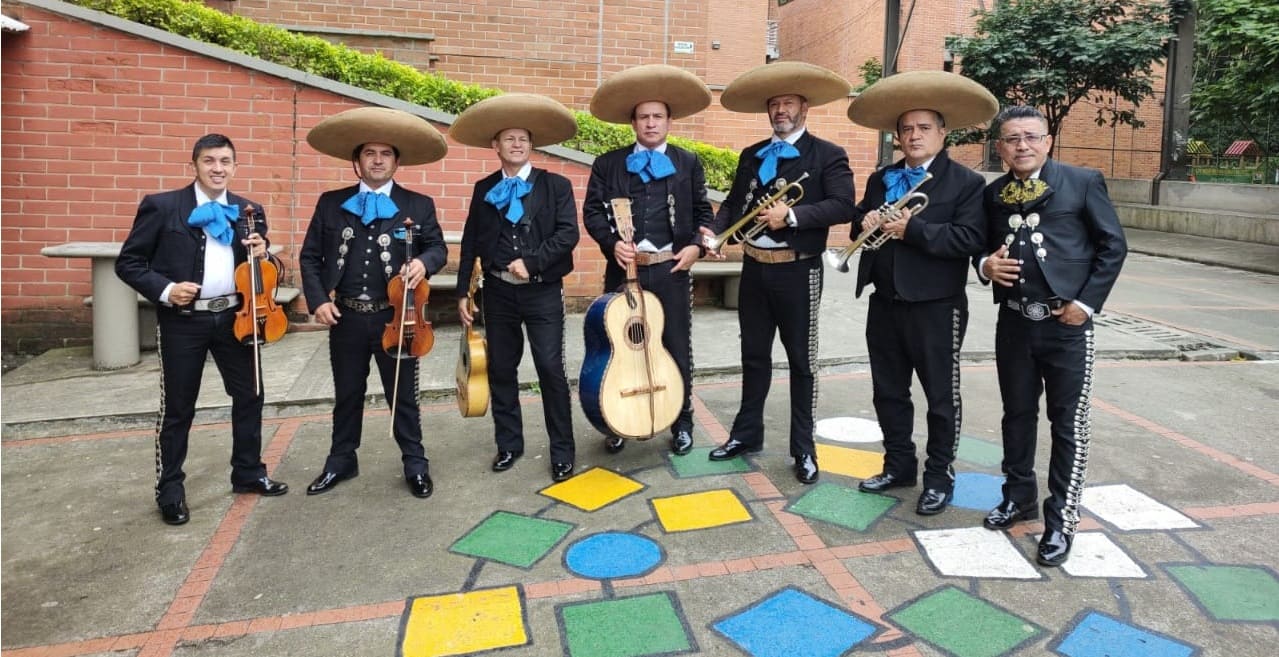 mariachis medellin