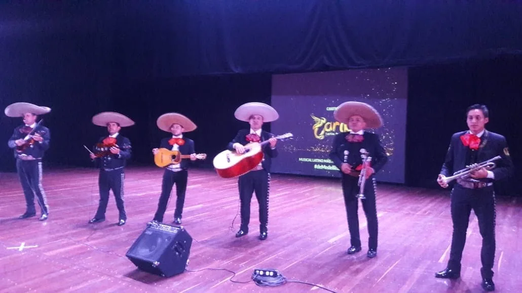 Serenatas familiares Serenatas familiares