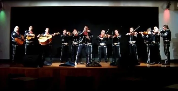 Serenatas en Medellín con Mariachis Serenatas en Medellín con Mariachis para serenatas y eventos